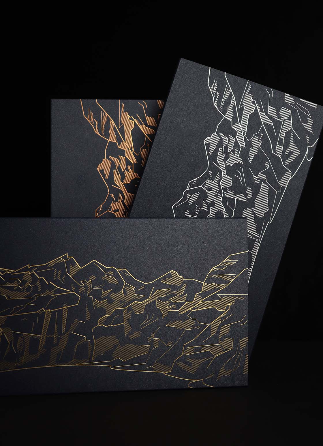 Packaging design – Paperbox set embossed with gold, silver and bronze